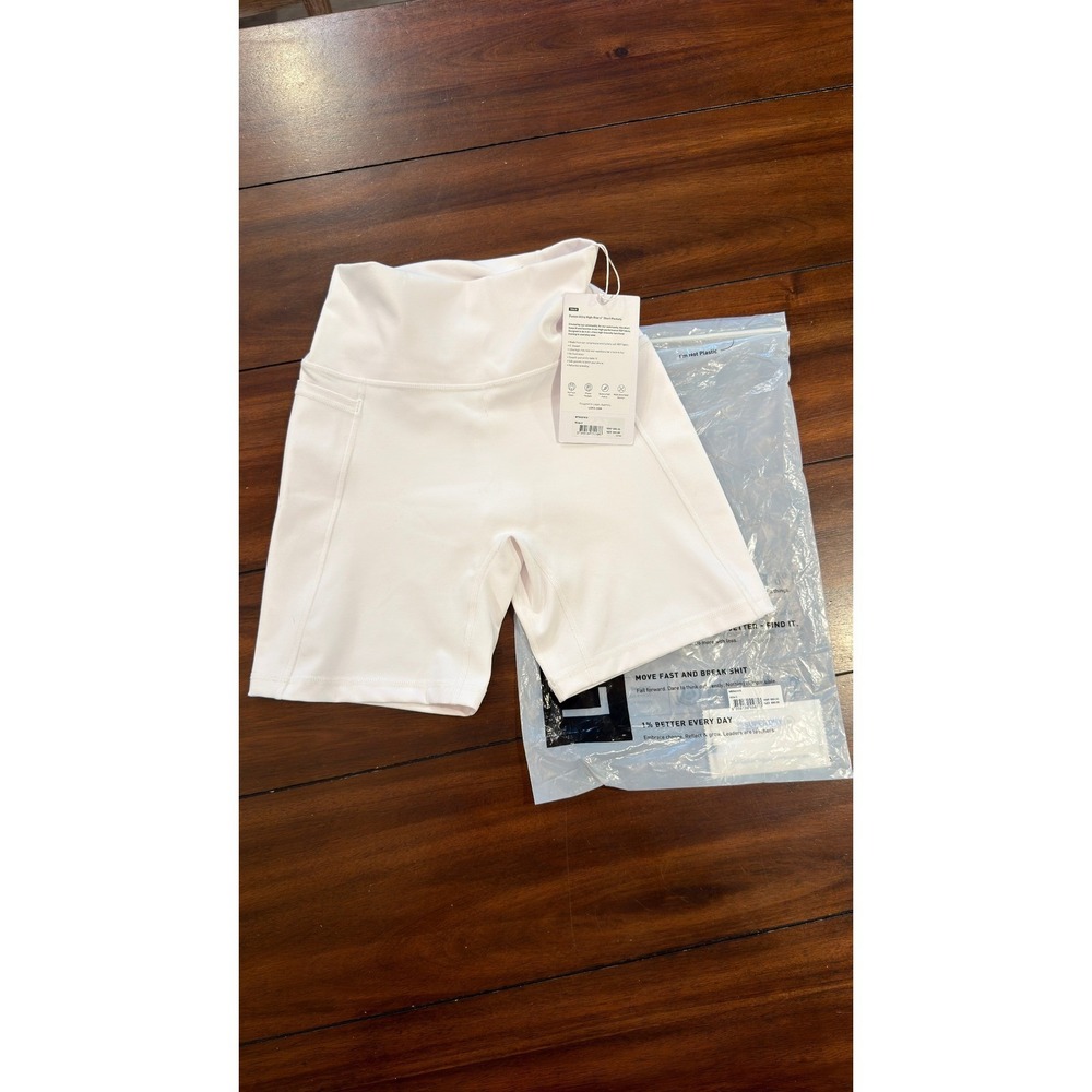 LSKD Fusion Ultra High-Rise 6" Short Pockets White Women's Size Small NWT NEW